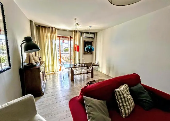 -Penthouse Con Terrazza Panoramica -Free Parking-