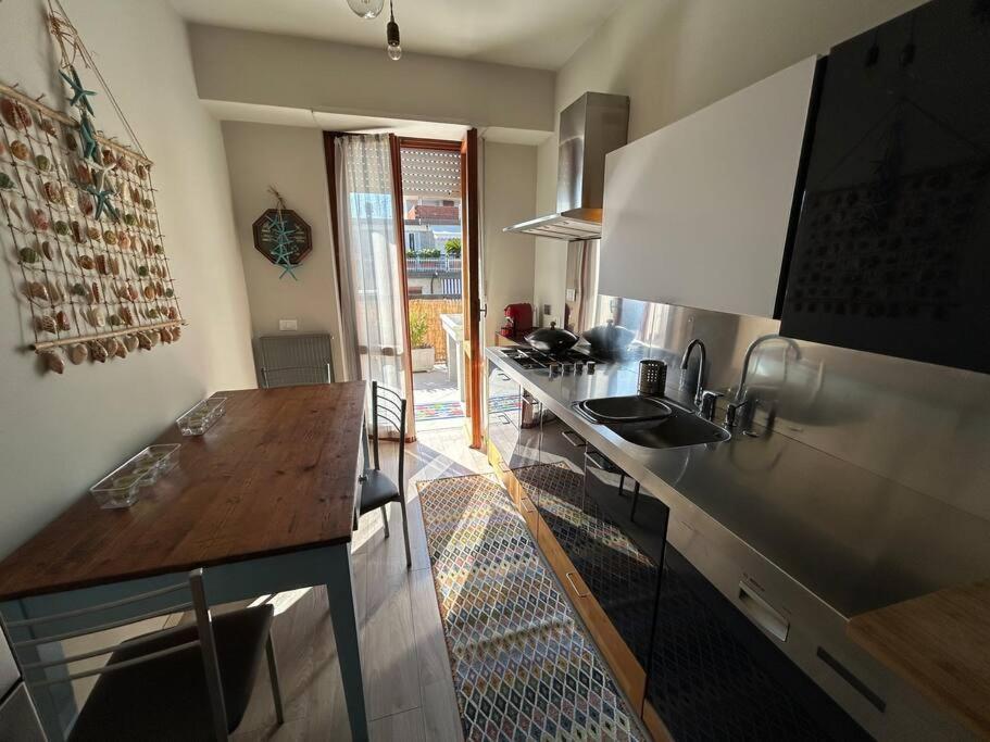 -penthouse Con Terrazza Panoramica -free Parking- * Carrara