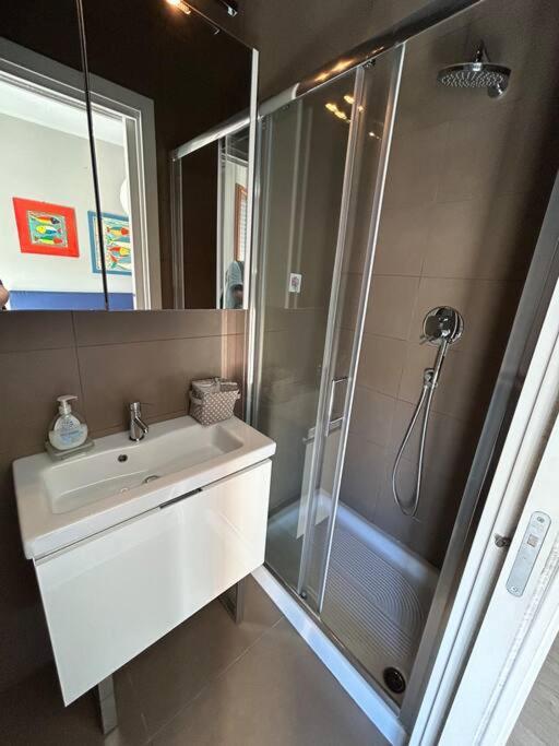-penthouse Con Terrazza Panoramica -free Parking-