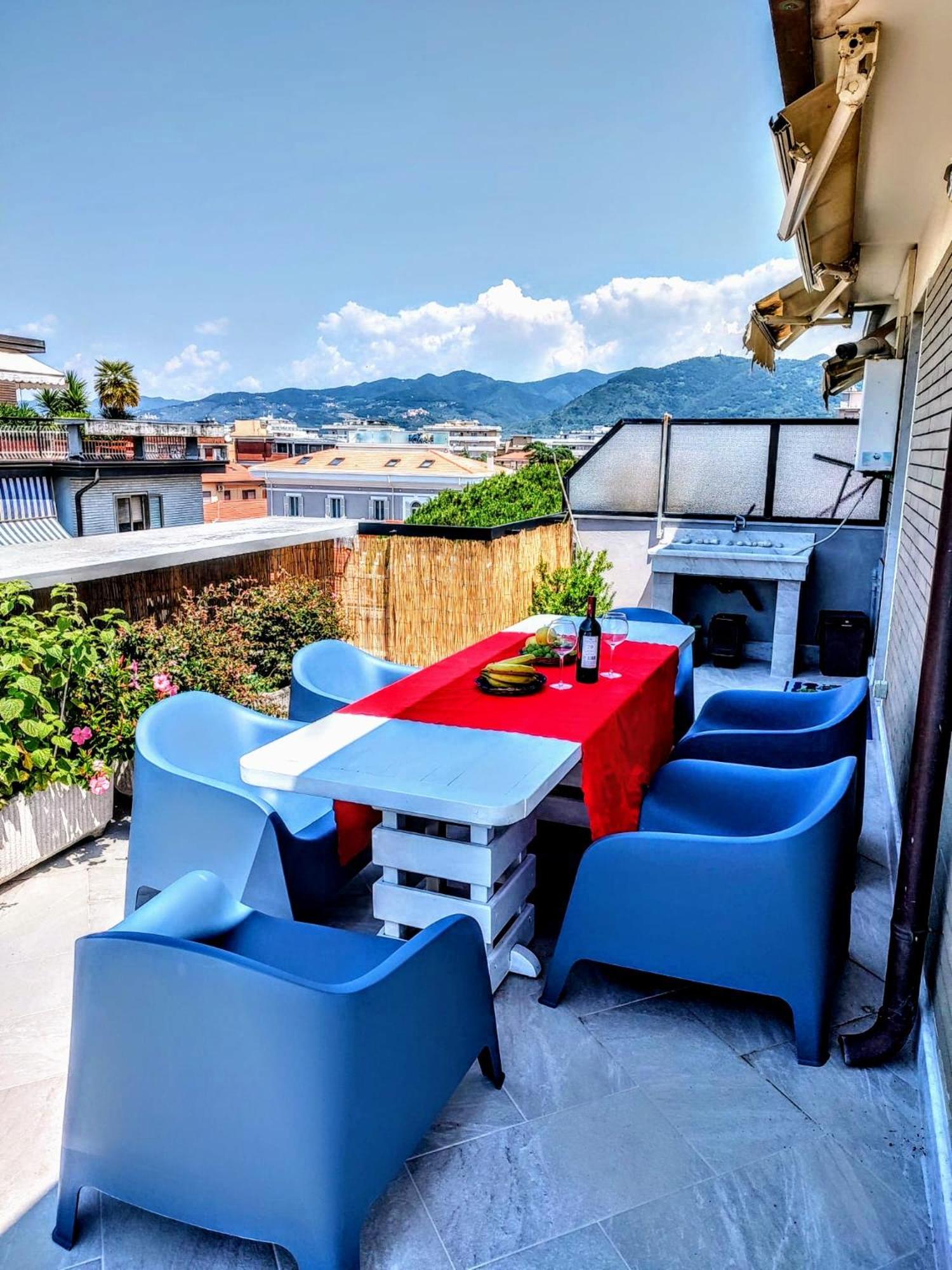 Apartment -penthouse Con Terrazza Panoramica -free Parking-